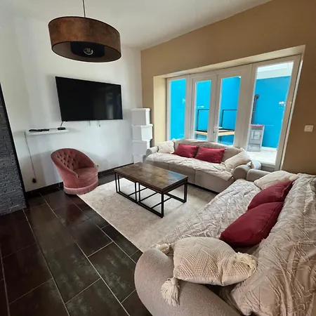 Maison 12 Personnes Terrain Et Etang Privée *