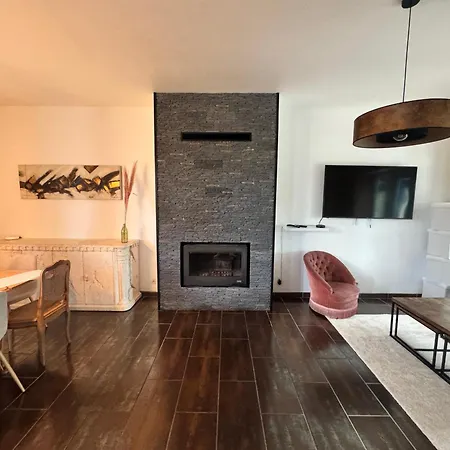 Maison 12 Personnes Terrain Et Etang Privée Villa